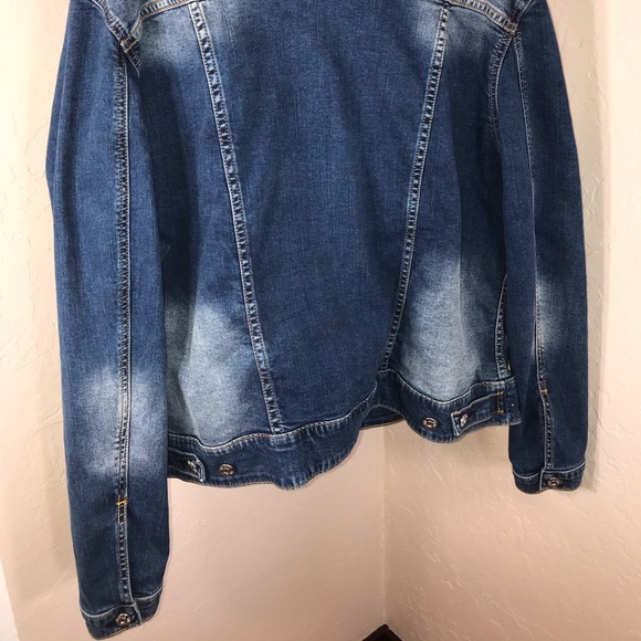 Lularoe Harvey Denim Jacket. NWOT. 3XL (24-26) - Picture 7 of 7